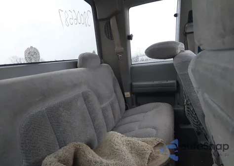 1996 GMC Sierra C1500 из США, поврежденный, VIN 2GTEC19M9T1522756